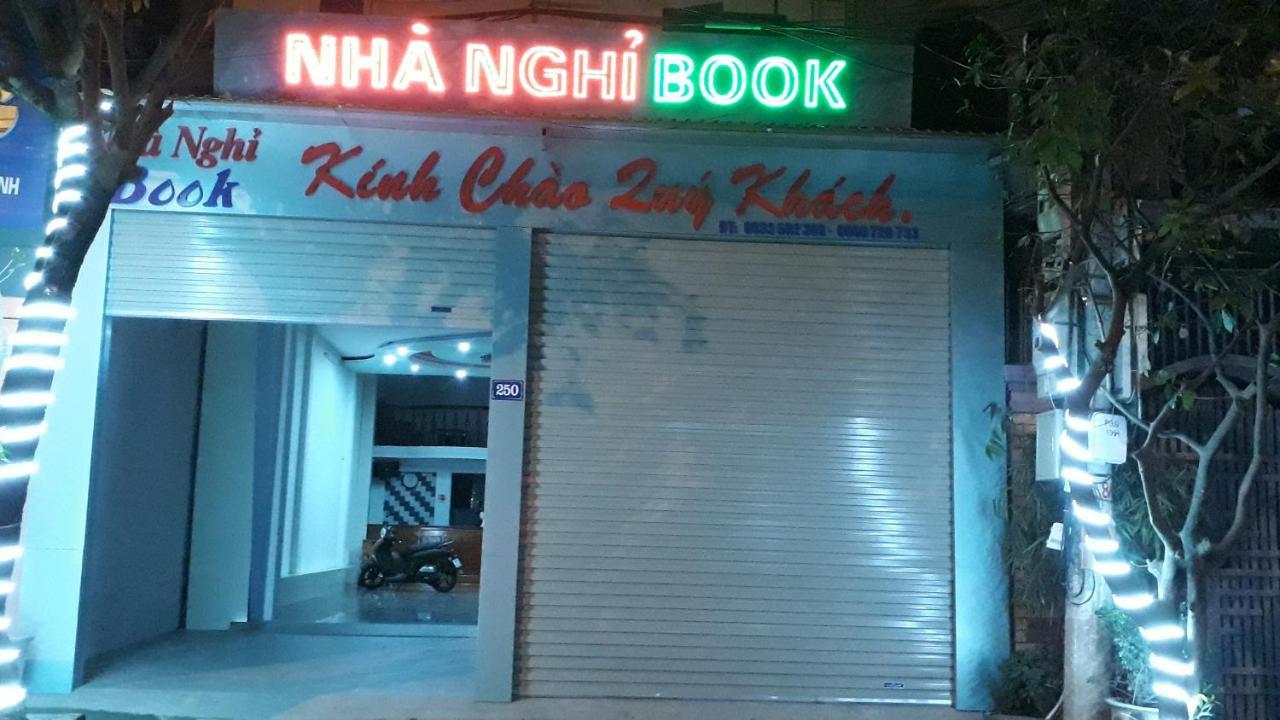 Nha Nghi Book Hotell Hoan Giap Exteriör bild