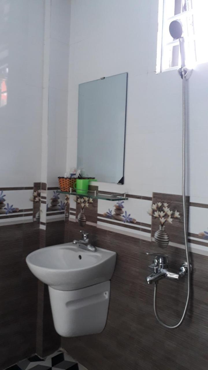 Nha Nghi Book Hotell Hoan Giap Exteriör bild